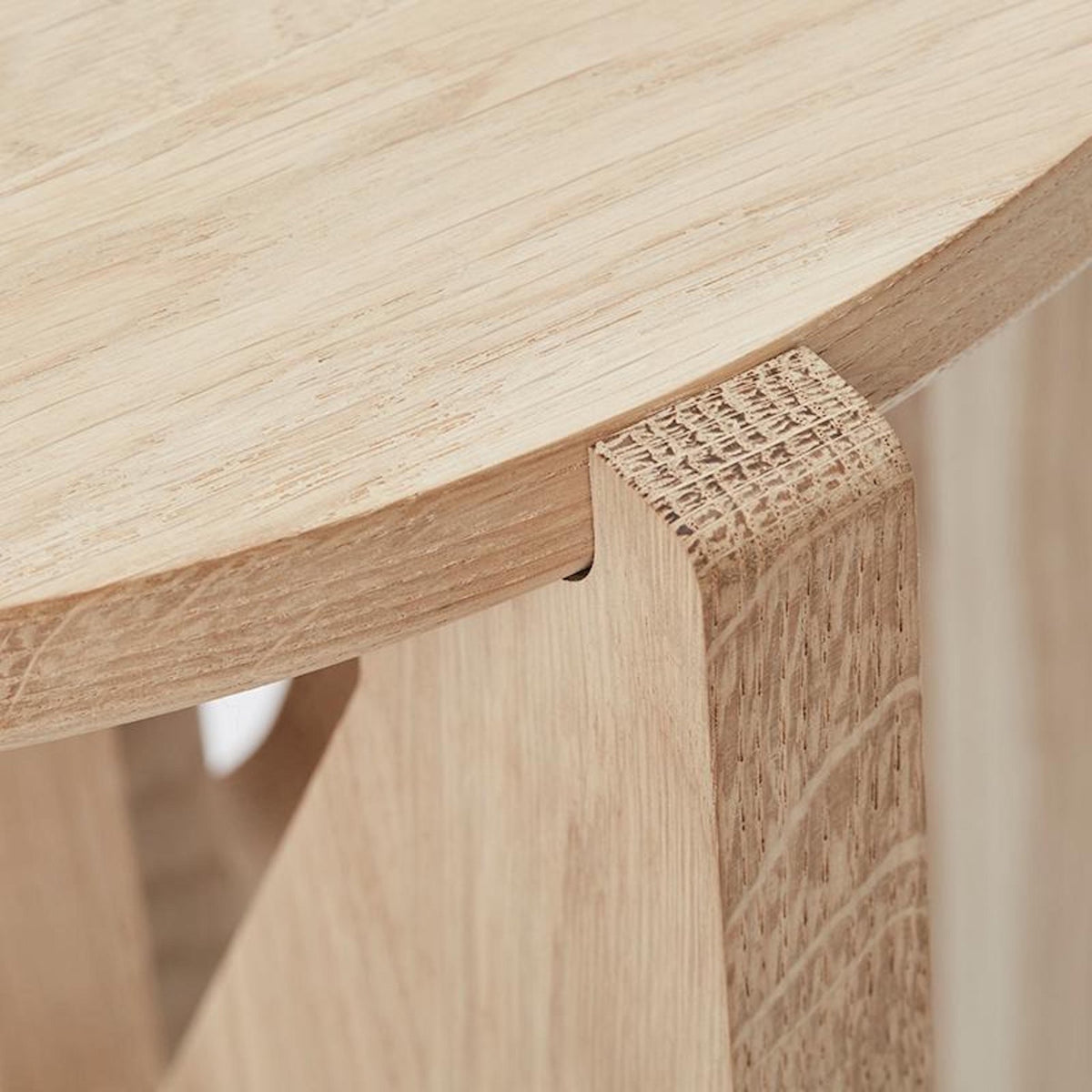 Table basse en chêne naturel - Kristina Dam Studio - The Cool Republic