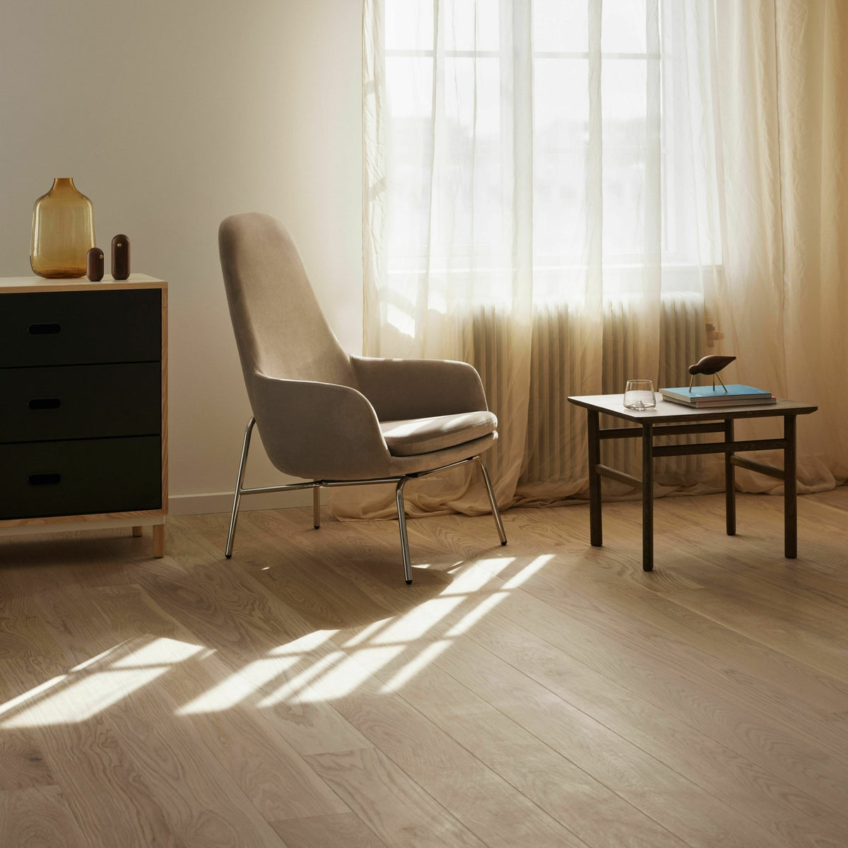 Table basse en chêne noir S Grow noir - Normann Copenhagen - The Cool Republic