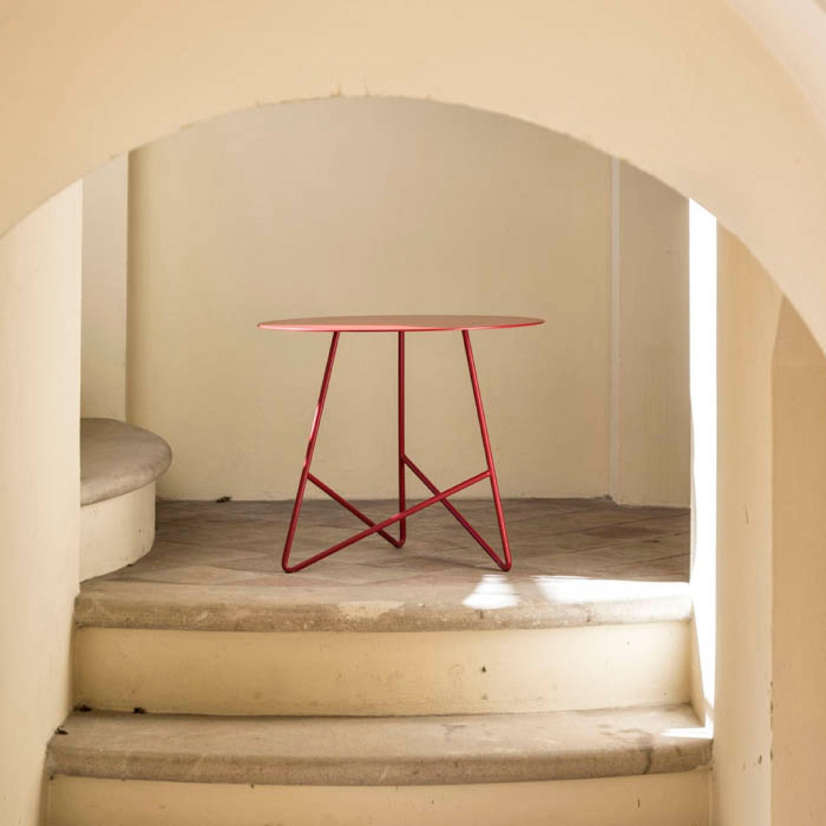 Table basse en métal salvia Ermione 65 - Meme Design - The Cool Republic