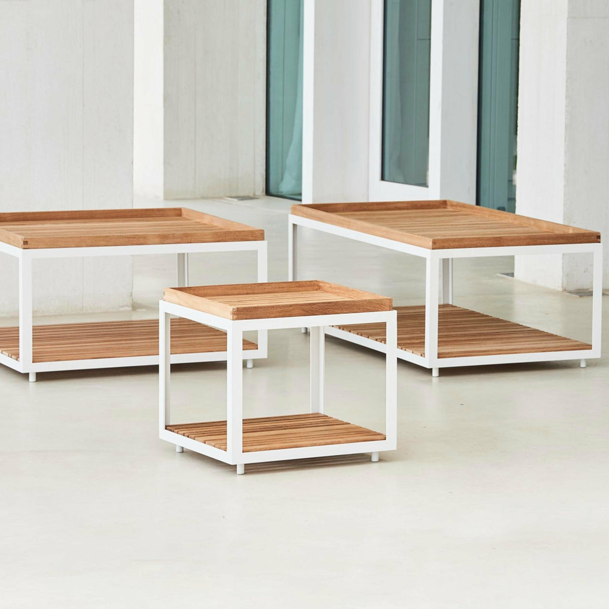Table basse en teck et cadre blanc 122x62 cm Level - Cane-Line - The Cool Republic