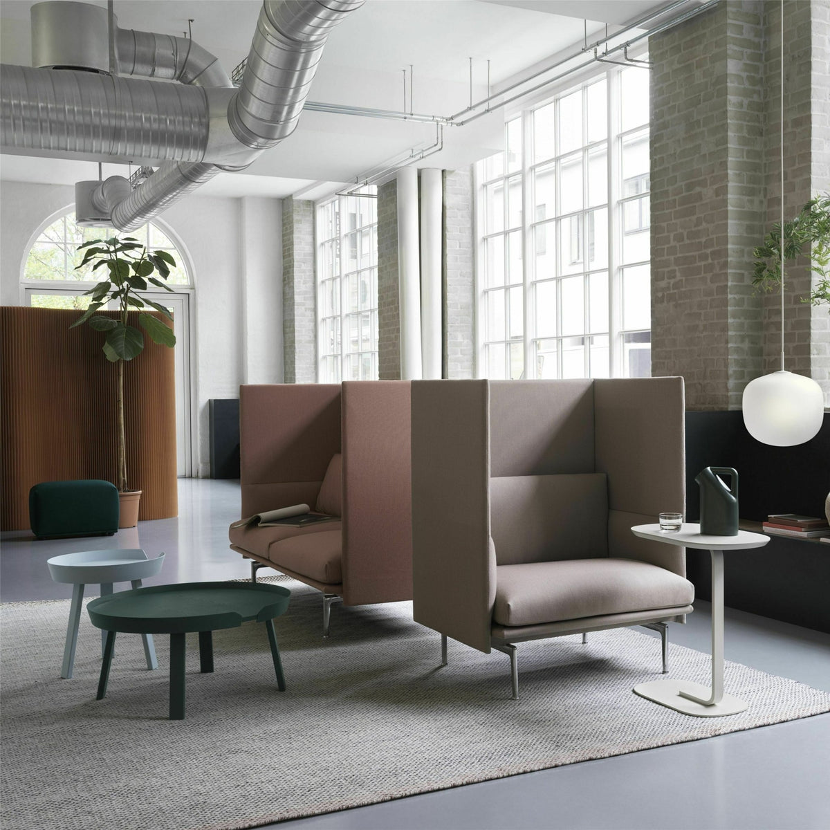 Table basse marron foncé 72 cm Around - Muuto - The Cool Republic