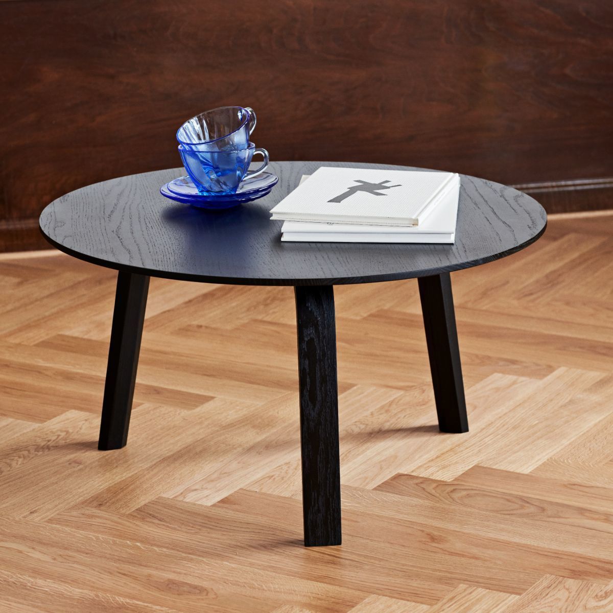 Table basse noire en chêne 60 cm Bella - HAY - The Cool Republic