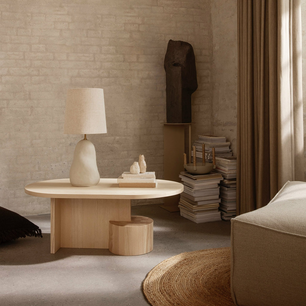 Table basse ovale en frêne naturel Insert - Ferm Living - The Cool Republic