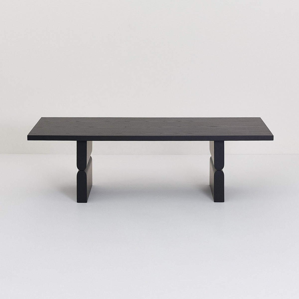Table basse rectangulaire en bois teinté noir 118 x 58 x 35 cm Noon - Nobodinoz - The Cool Republic