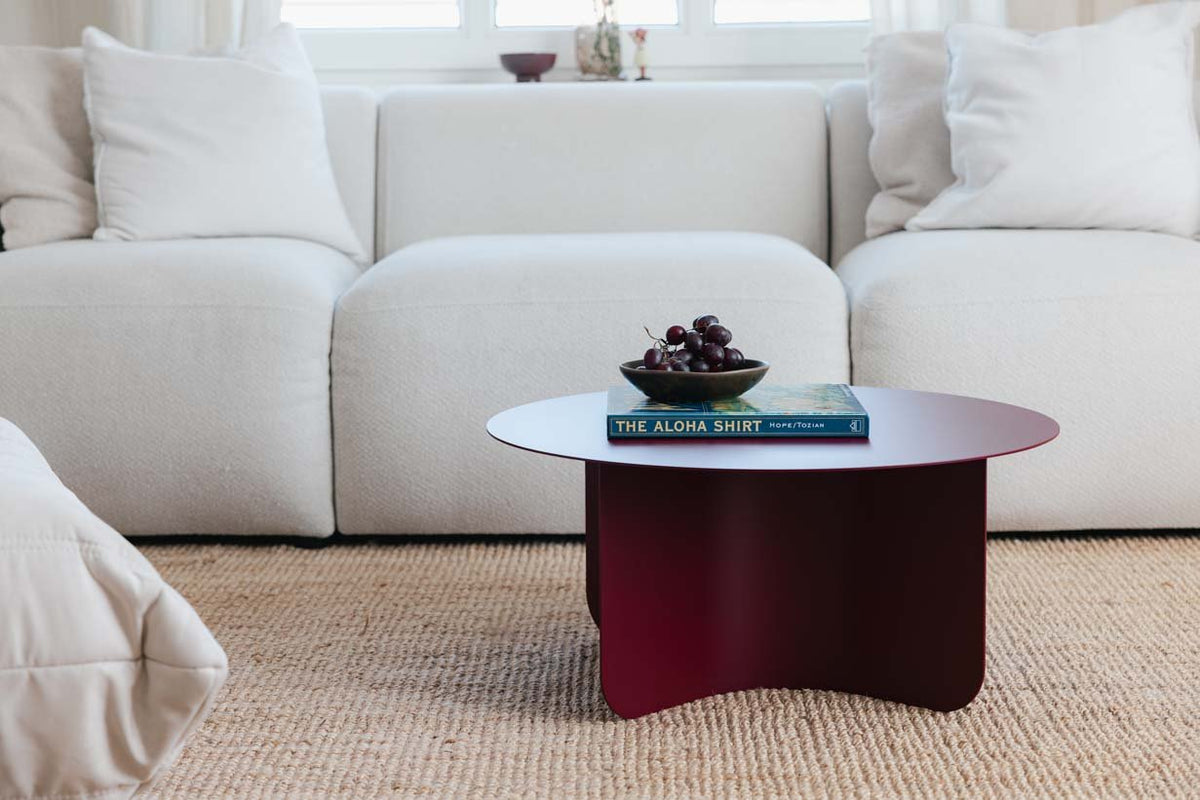 Table basse ronde en acier bordeaux 65x30cm Miro - Metallbude - The Cool Republic