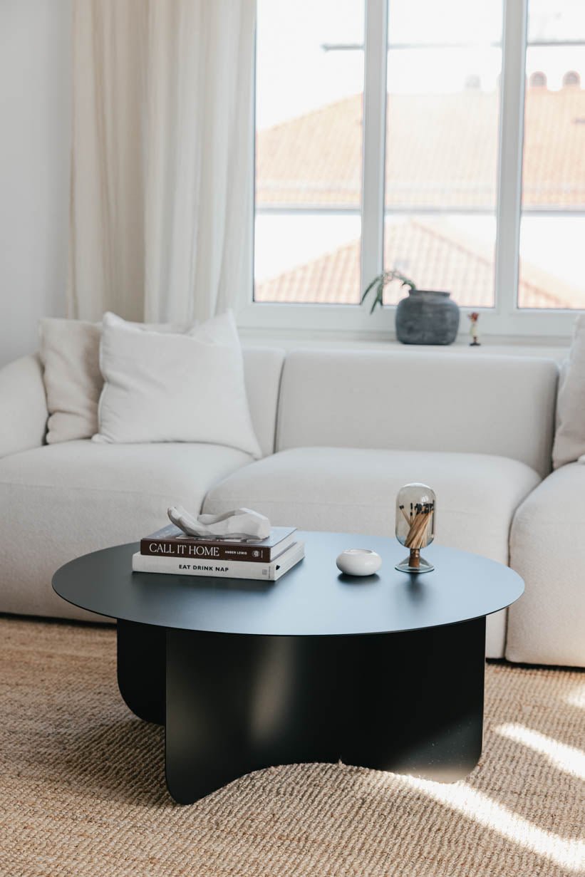 Table basse ronde en acier noir 90x35cm Miro - Metallbude - The Cool Republic