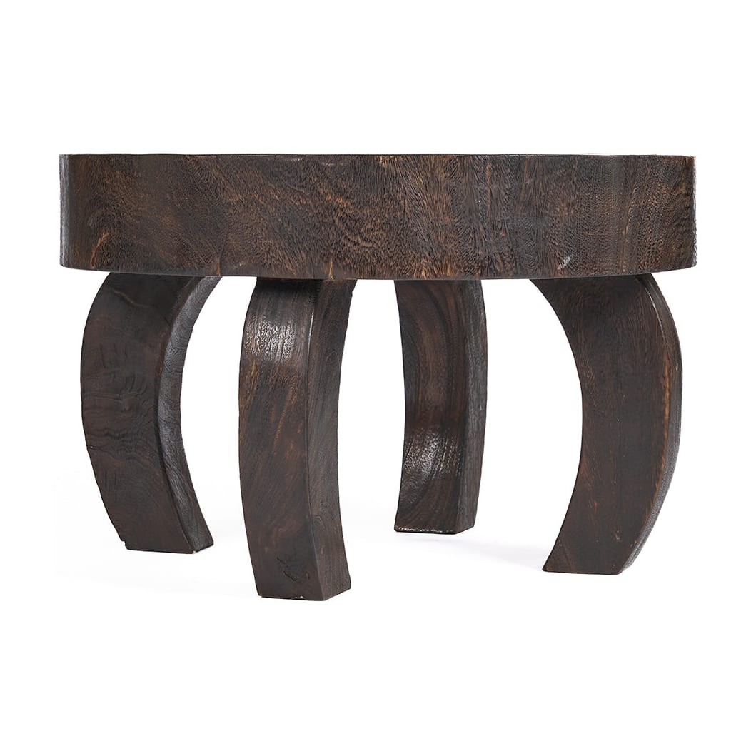 Table basse ronde en bois de manguier massif marron foncé 70x70x45cm Octo Chic - Bazar Bizar - The Cool Republic