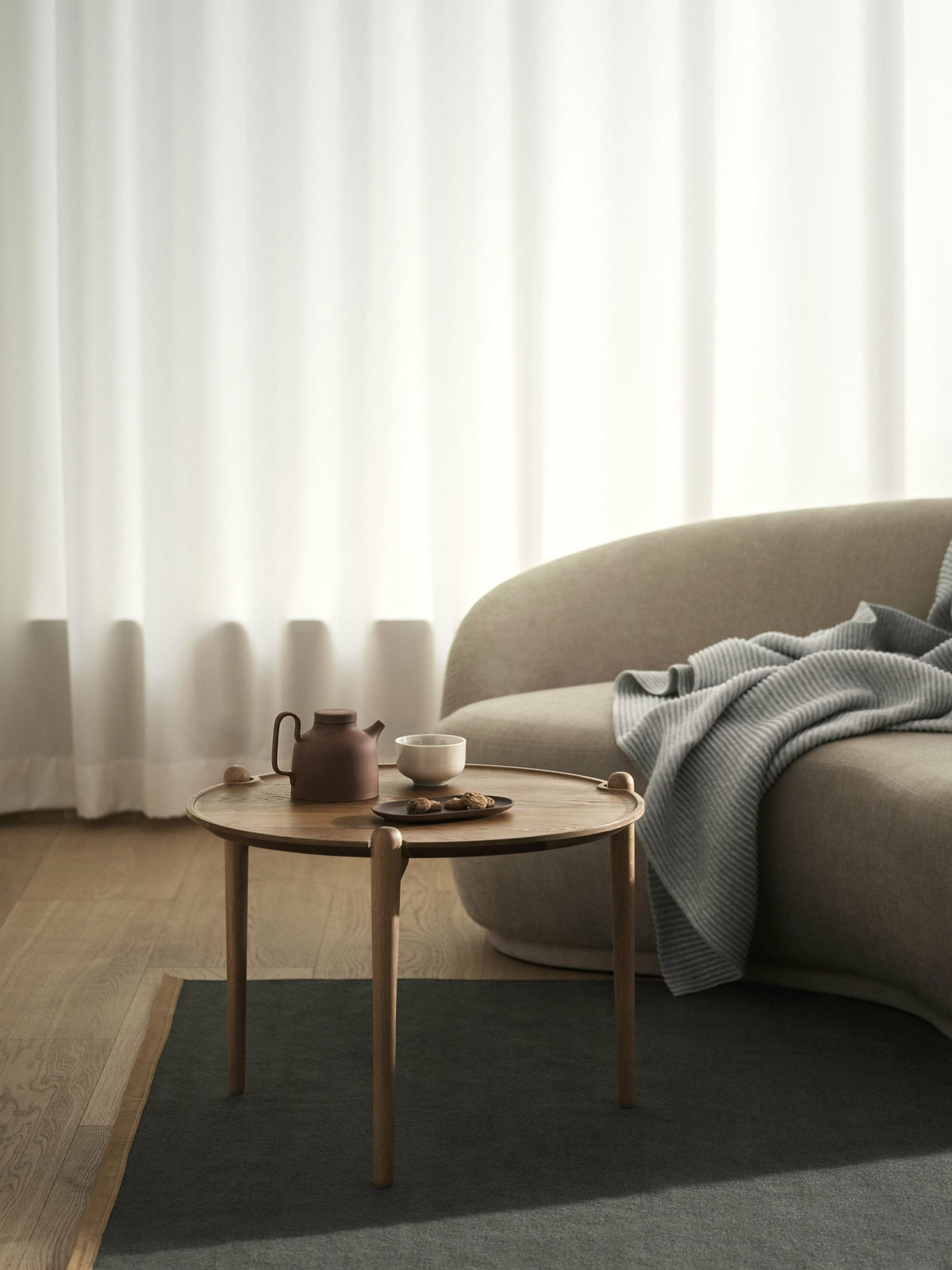 Coffee table ronde in oak 50 cm Aria - Design House Stockholm - The Cool Republic