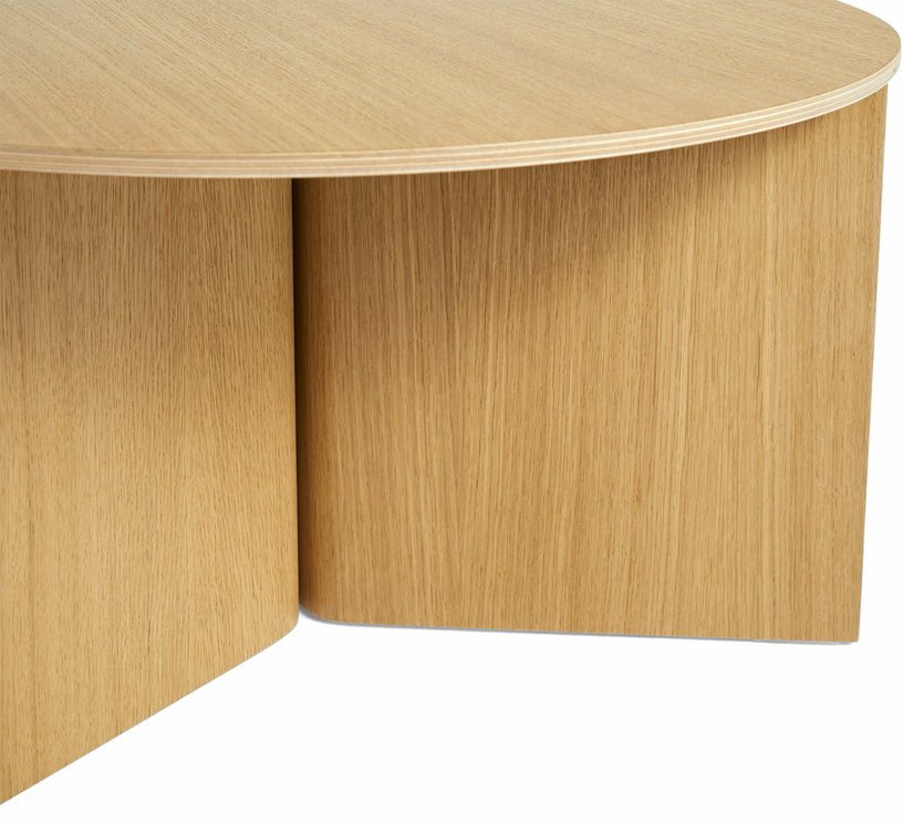 Table basse ronde en chêne naturel XL Slit - HAY - The Cool Republic