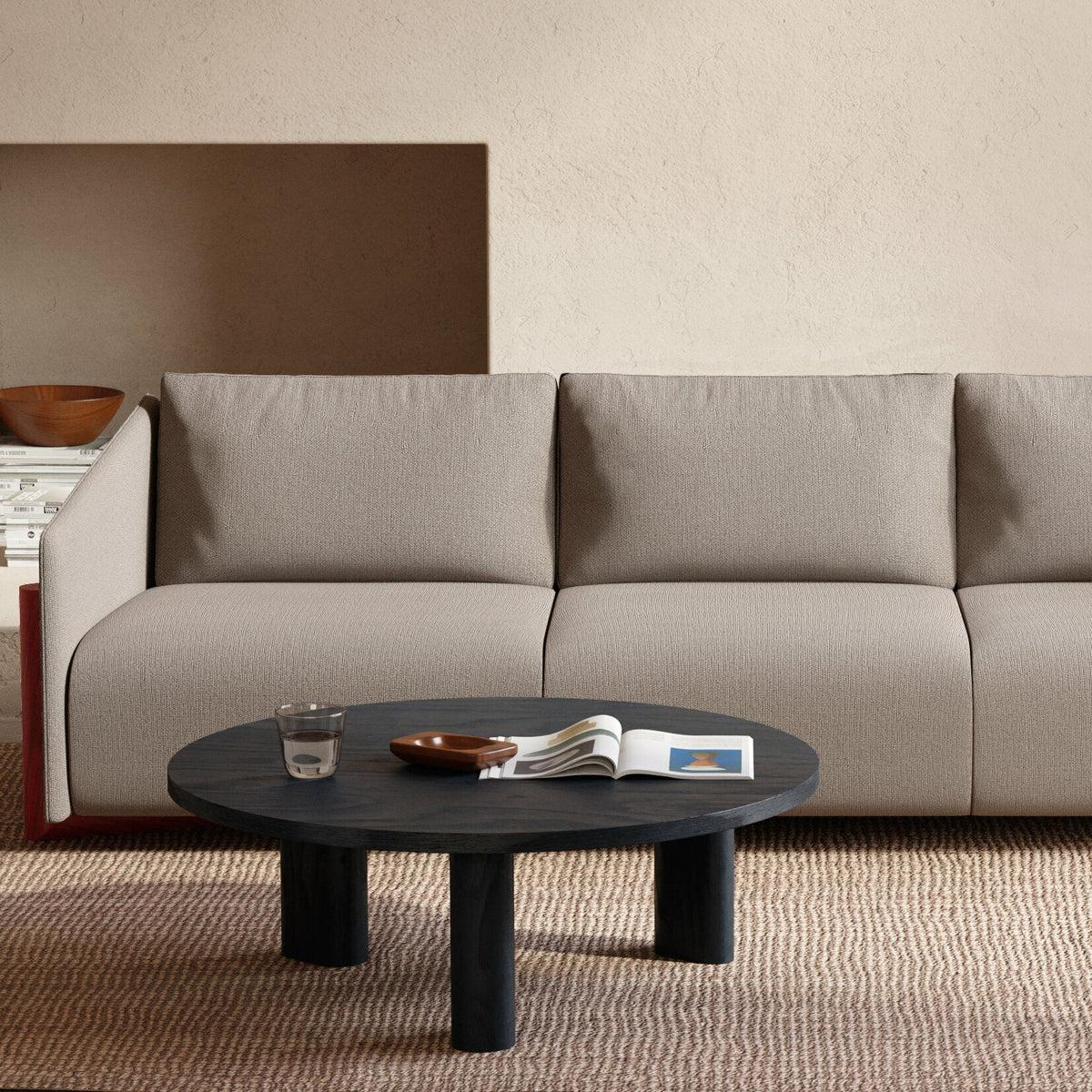Table basse ronde en chêne noir Galta Forte Round - Kann Design - The Cool Republic