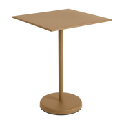 Table carrée d'extérieur en acier orange 70 x 70 x 95 cm Linear - Muuto - The Cool Republic