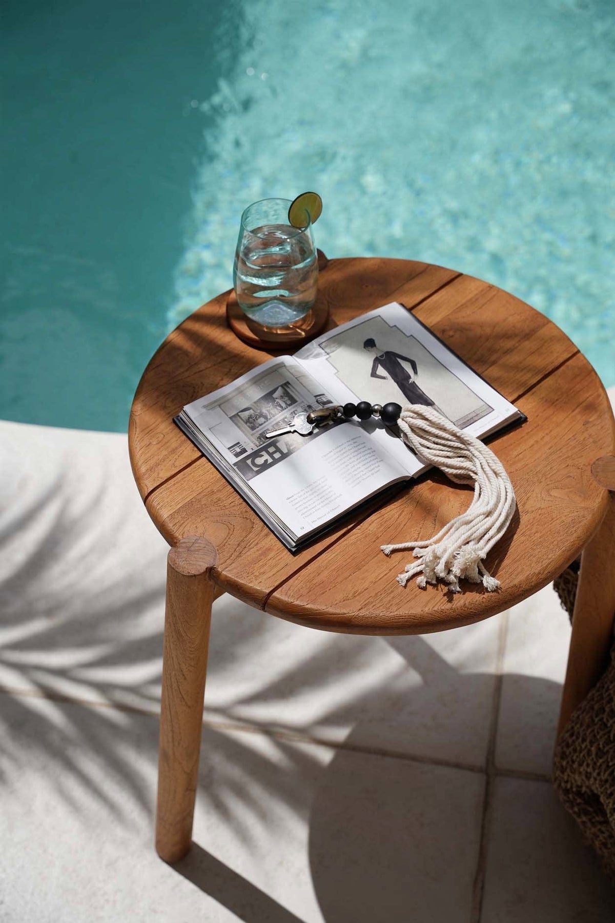 Table d'appoint ronde de jardin en teck naturel marron 47x47x50cm Gilimanuk - Bazar Bizar — vue 4