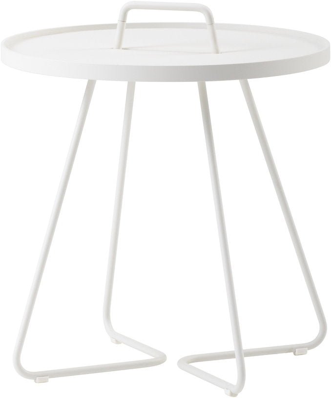 Table d'appoint 54 cm en aluminium blanc On - the - move - Cane - Line - The Cool Republic