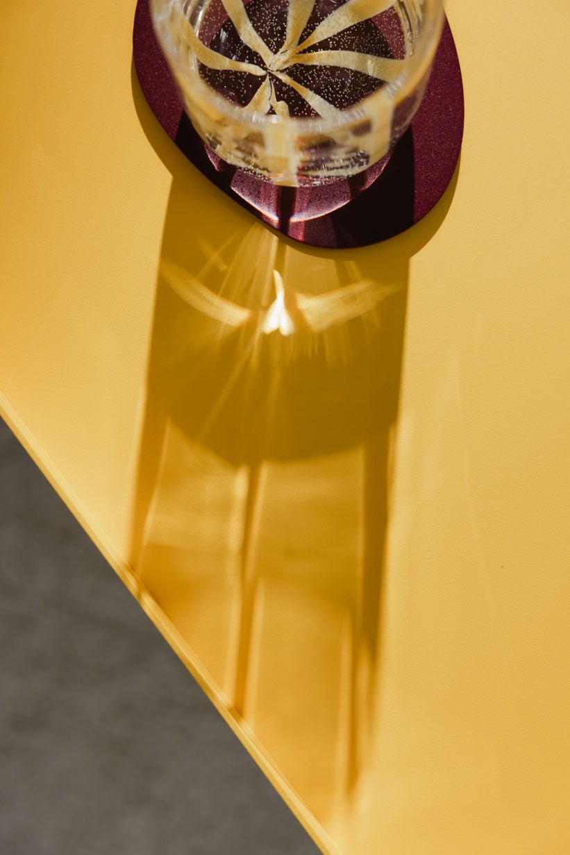 Table d'appoint à roulettes deux étages en acier jaune 40x30x67,5cm Juno - Metallbude - The Cool Republic