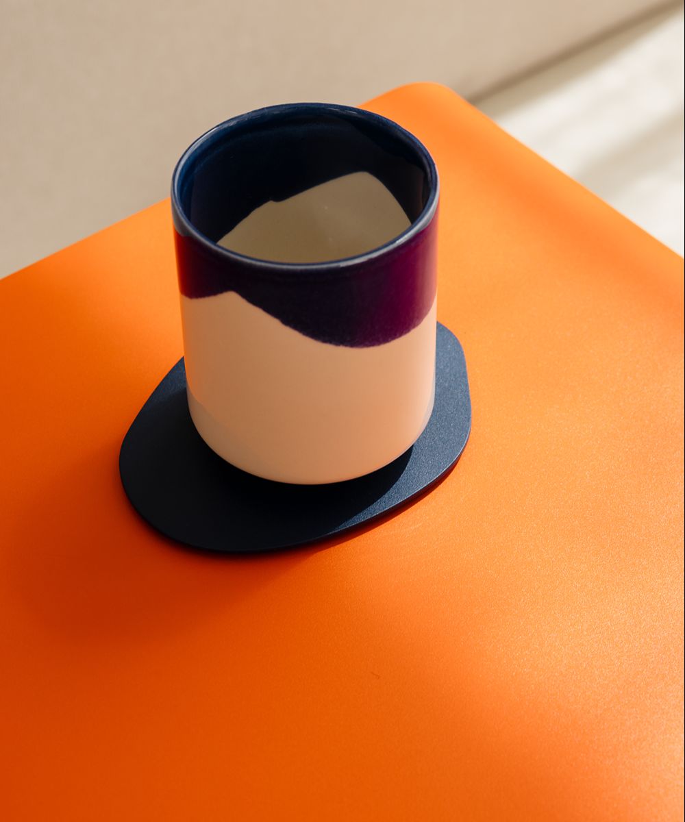 Table d'appoint à roulettes en acier orange sprizz 40x30x43,5cm Juno - Metallbude - The Cool Republic