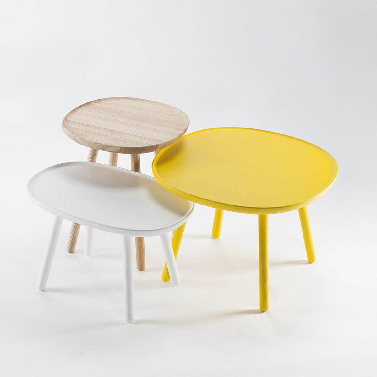 Table d'appoint blanche 45 cm Naïve - Emko - The Cool Republic