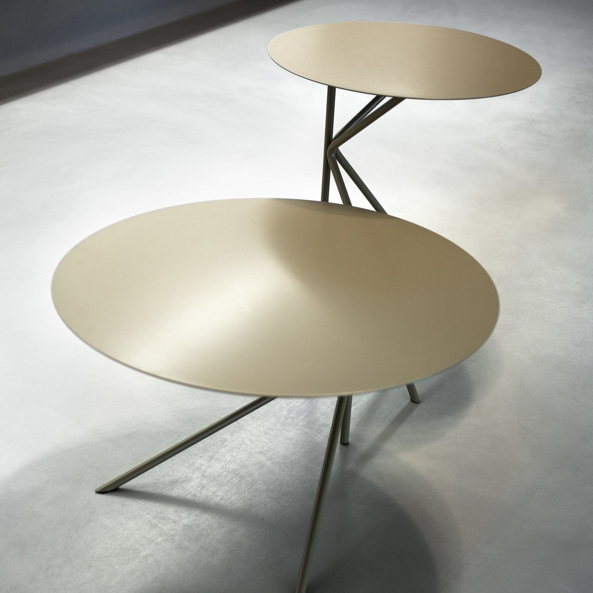 Table d'appoint blanche Twin Alto - Meme Design - The Cool Republic