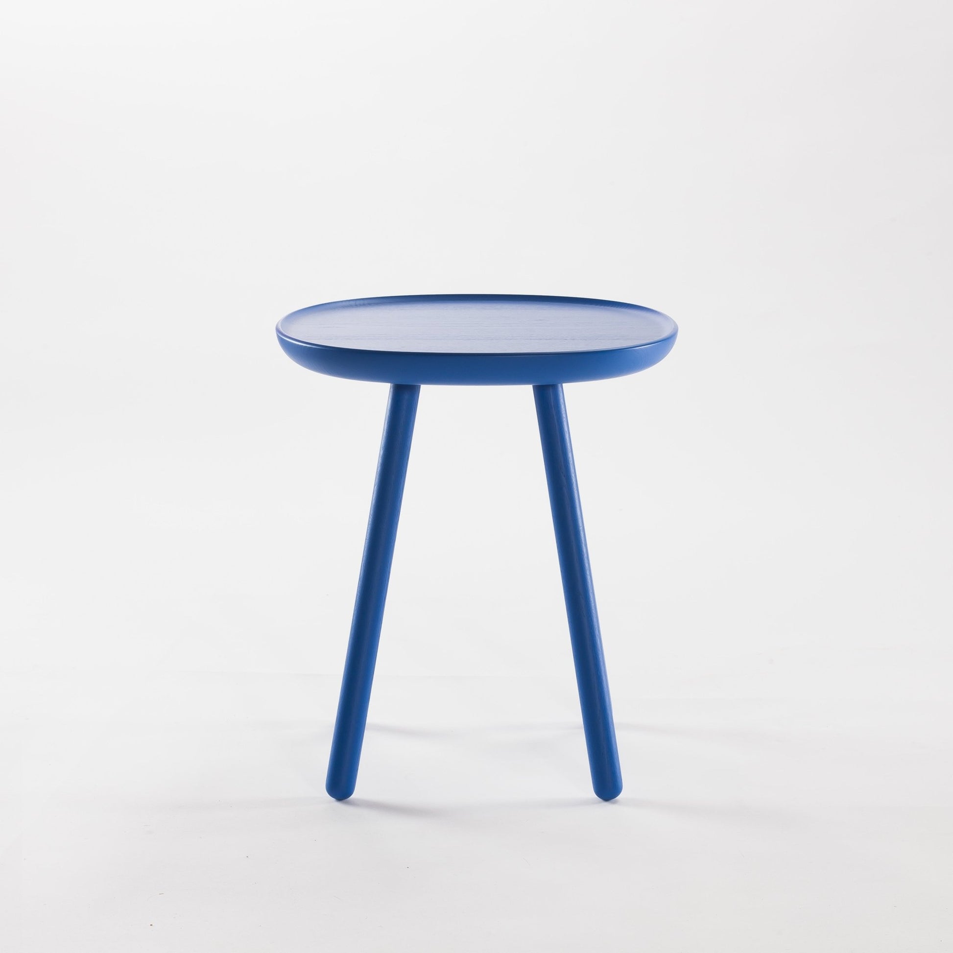 Table d'appoint bleue 45 cm Naïve - Emko - The Cool Republic