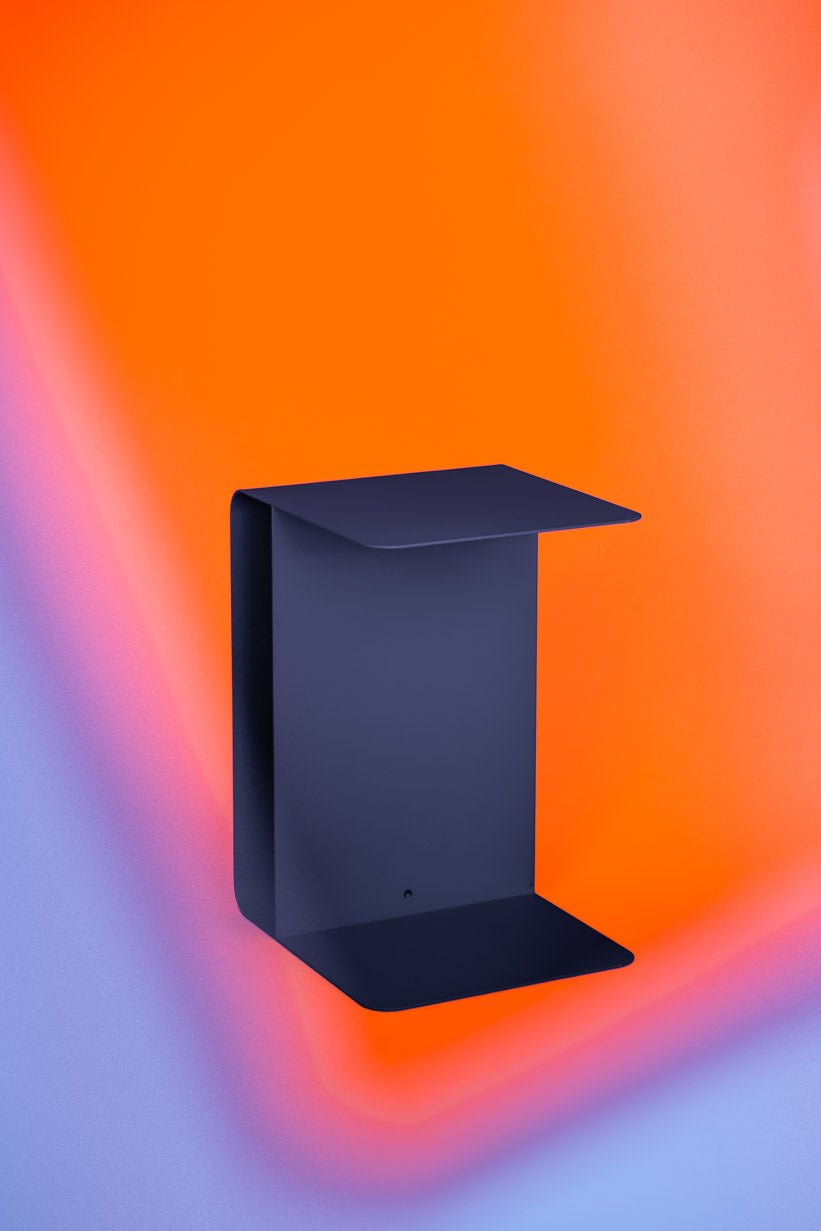 Table d'appoint en acier bleu martini 60x40cm Cosmo - Metallbude - The Cool Republic