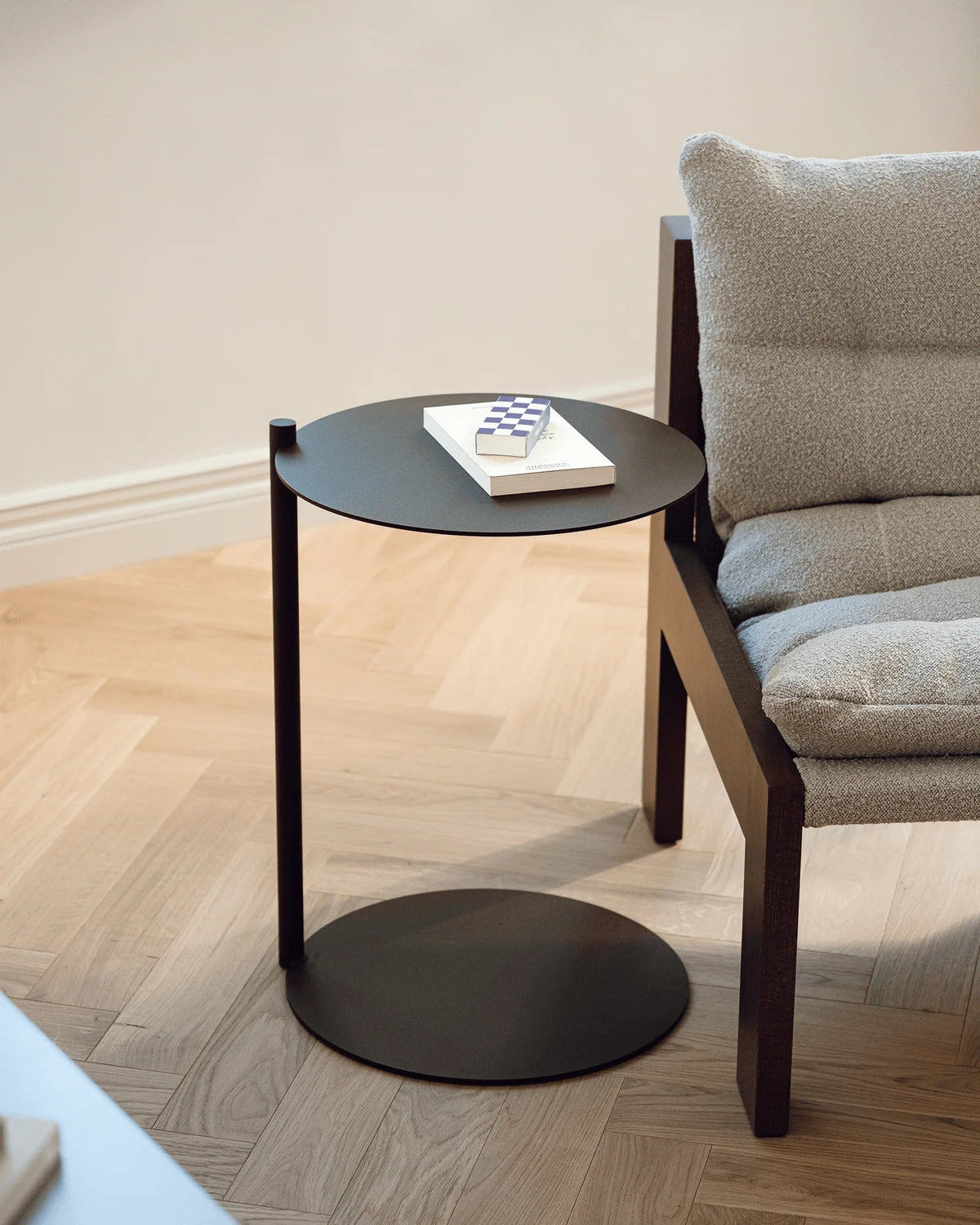 Table d'appoint en acier marron cacao Ande - noo.ma - The Cool Republic