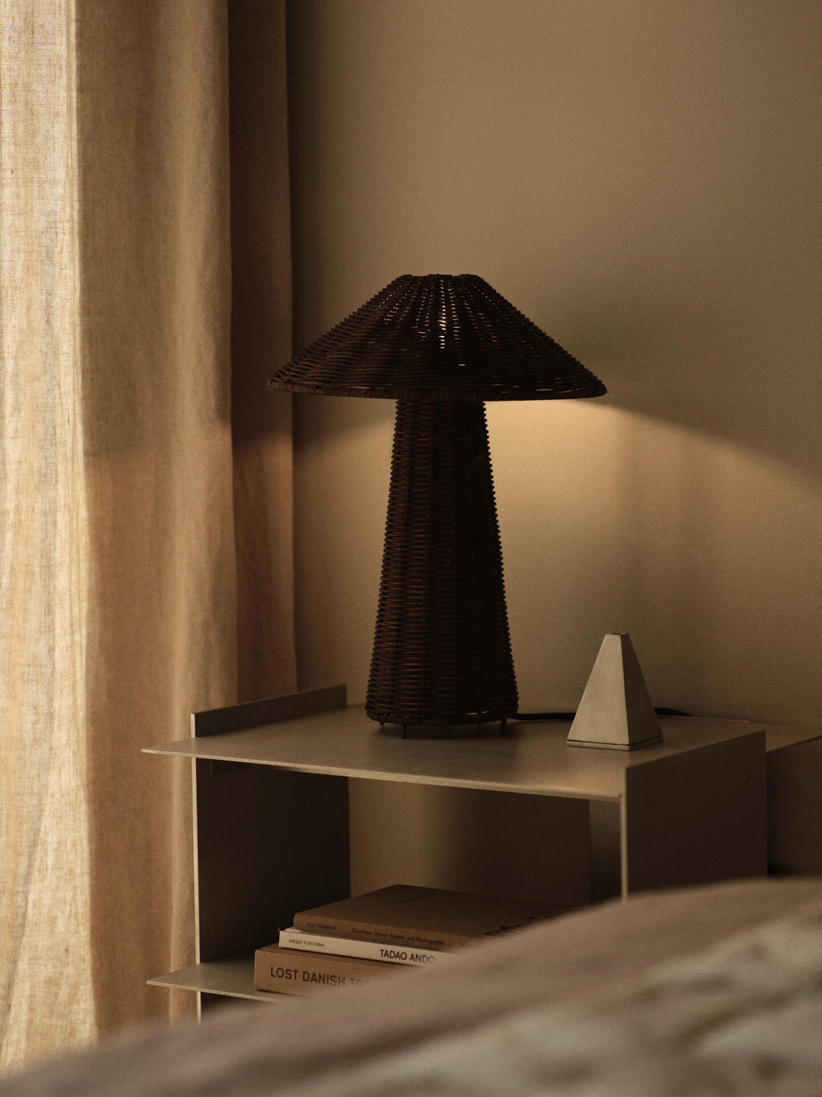 Table d'appoint en aluminium 48 x 38,5 x 49 cm Lager - Ferm Living - The Cool Republic