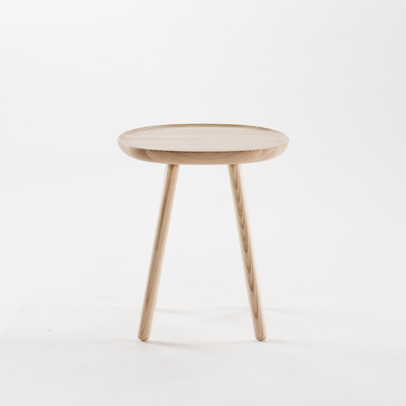 Table d'appoint en bois 45 cm Naïve - Emko - The Cool Republic