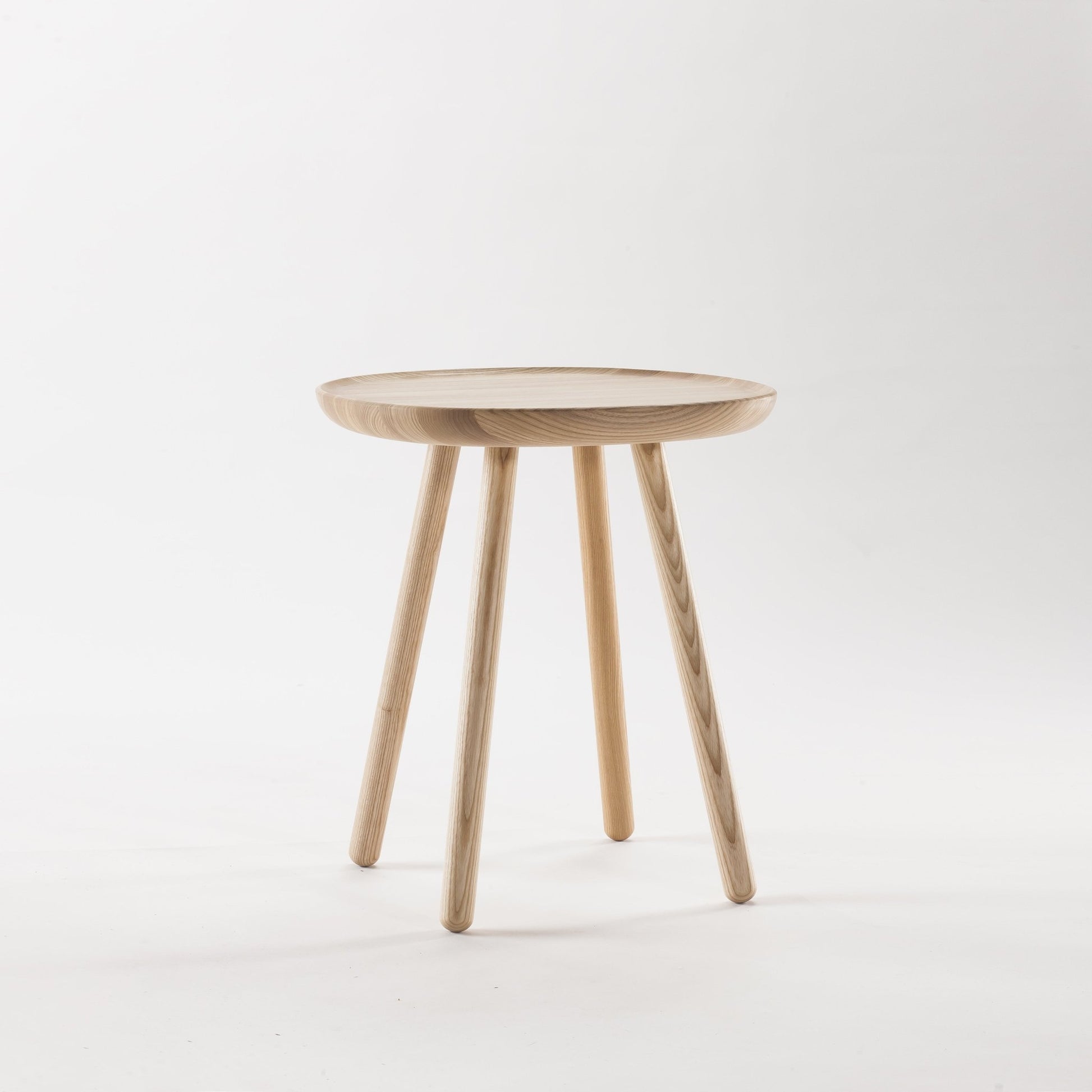Table d'appoint en bois 45 cm Naïve - Emko - The Cool Republic