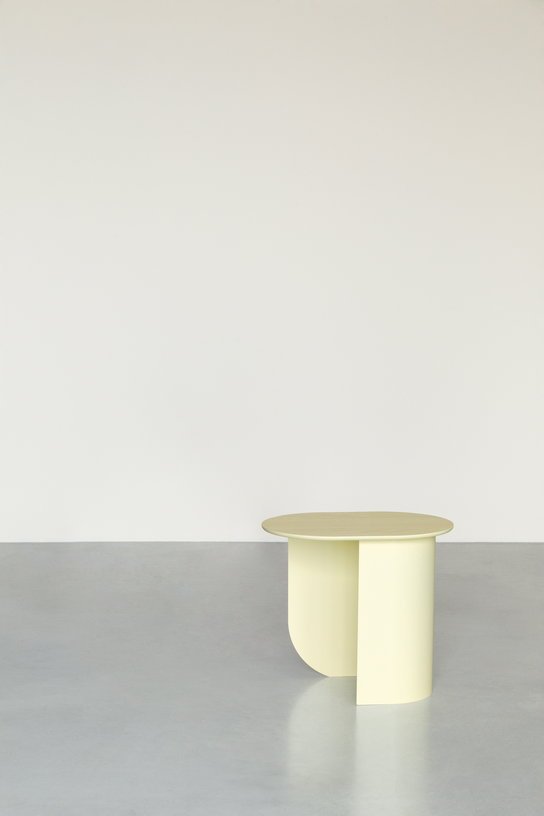 Table d'appoint en bois de hêtre jaune clair 32x44x40cm Plateau - Fest Amsterdam - The Cool Republic