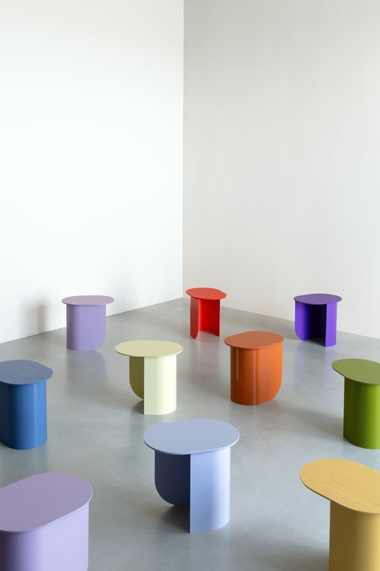 Table d'appoint en bois de hêtre violet 32x44x40cm Plateau - Fest Amsterdam - The Cool Republic