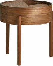 Table d'appoint en bois de noyer 42x45cm Arc - Woud - The Cool Republic