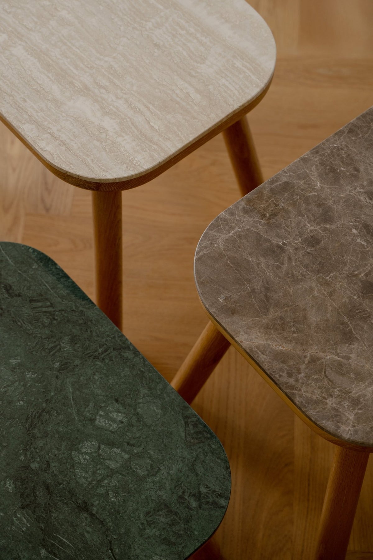 Table d'appoint en chêne et marbre vert 50x35x27cm Paff - Umage - The Cool Republic