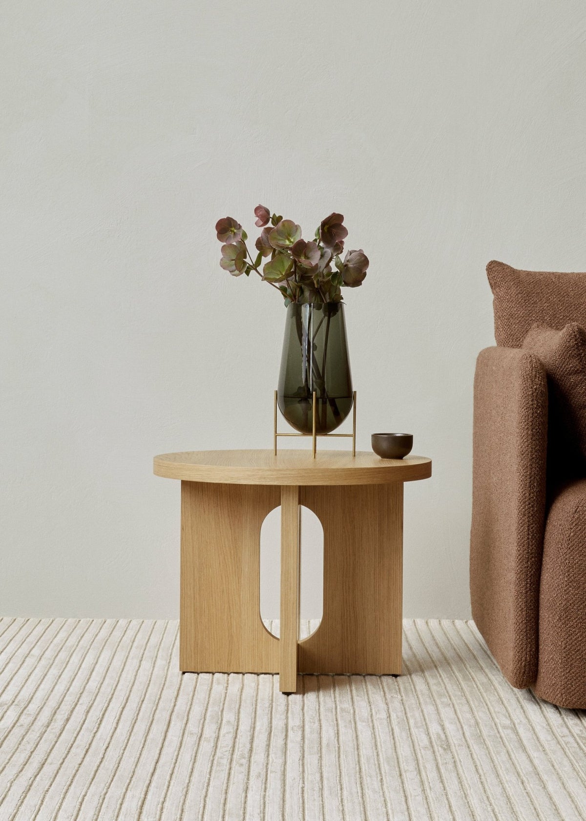 Solid oak side table 40 x 50 cm Androgyne - Audo - The Cool Republic