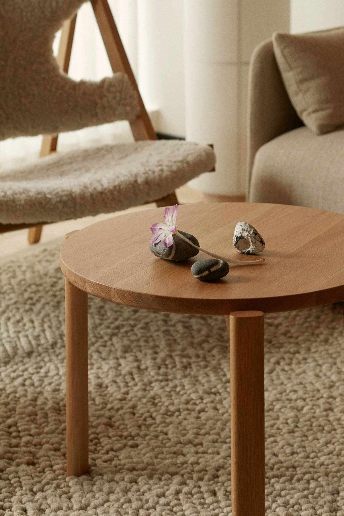 Table d'appoint en chêne naturel 60 x 43 cm Passage - Audo - The Cool Republic