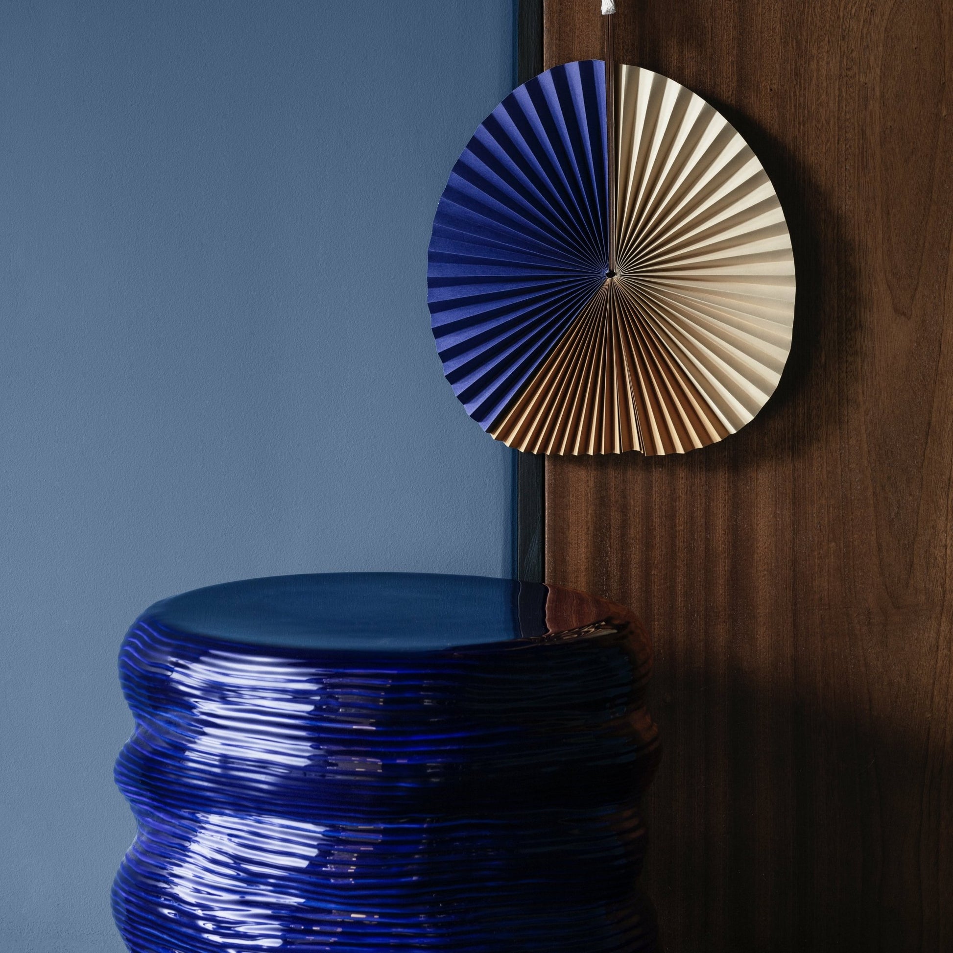 Table d'appoint en faïence bleu astral - Broste Copenhagen - The Cool Republic