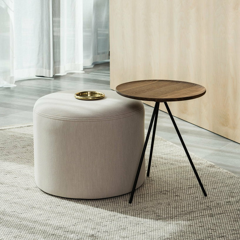 Table d'appoint en frêne et piètement noir 51 cm Key - Hem - The Cool Republic