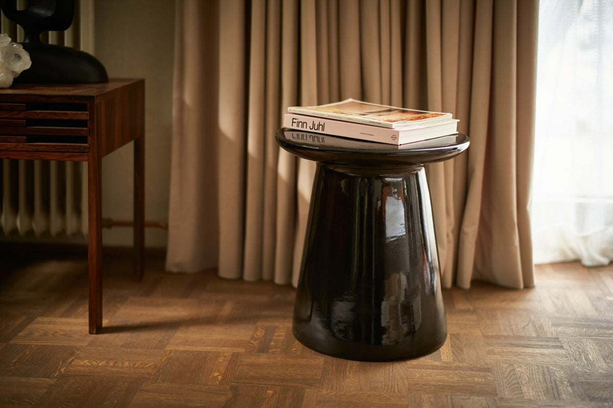 Table d'appoint en grès noir brillant - HKliving - The Cool Republic