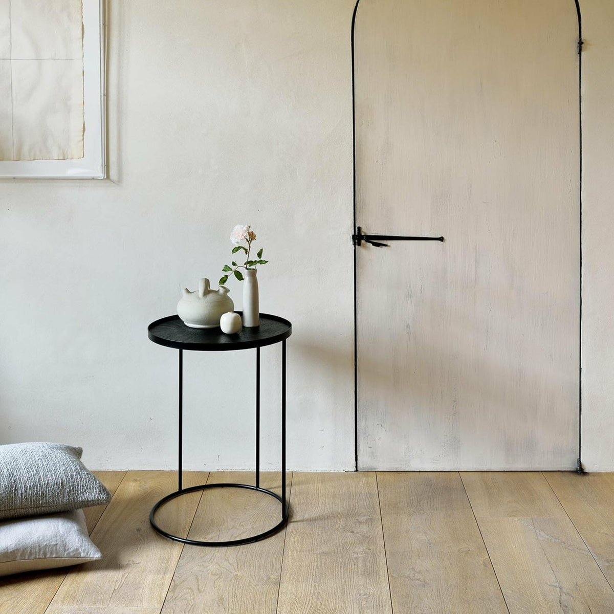 Table d'appoint en métal à plateau rond S - Ethnicraft Accessories - The Cool Republic