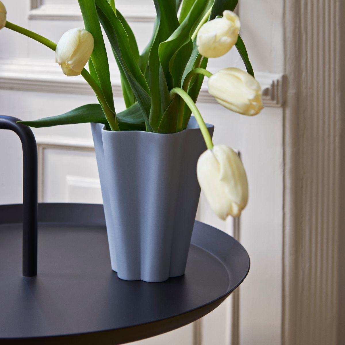 Table d'appoint en métal noir 48 cm DLM - HAY - The Cool Republic