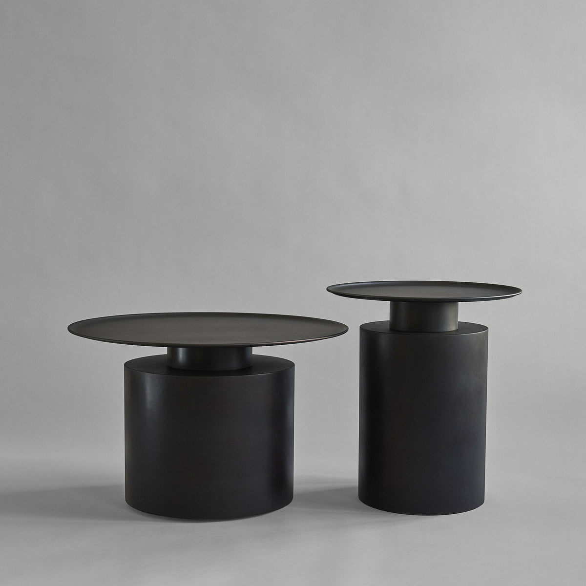 Table d'appoint en métal noire 50 cm Pillar - 101 Copenhagen - The Cool Republic