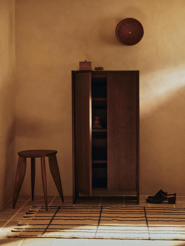 Table d'appoint en noyer 42x45cm Feve - Ferm living - The Cool Republic