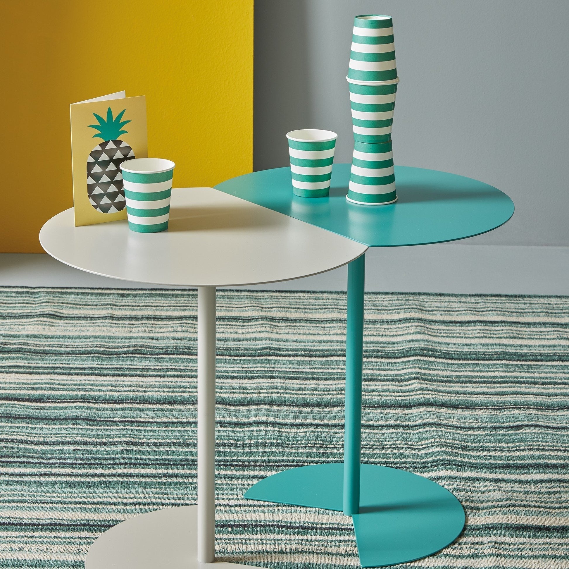 Table d'appoint gris clair Way Sofa - Meme Design - The Cool Republic