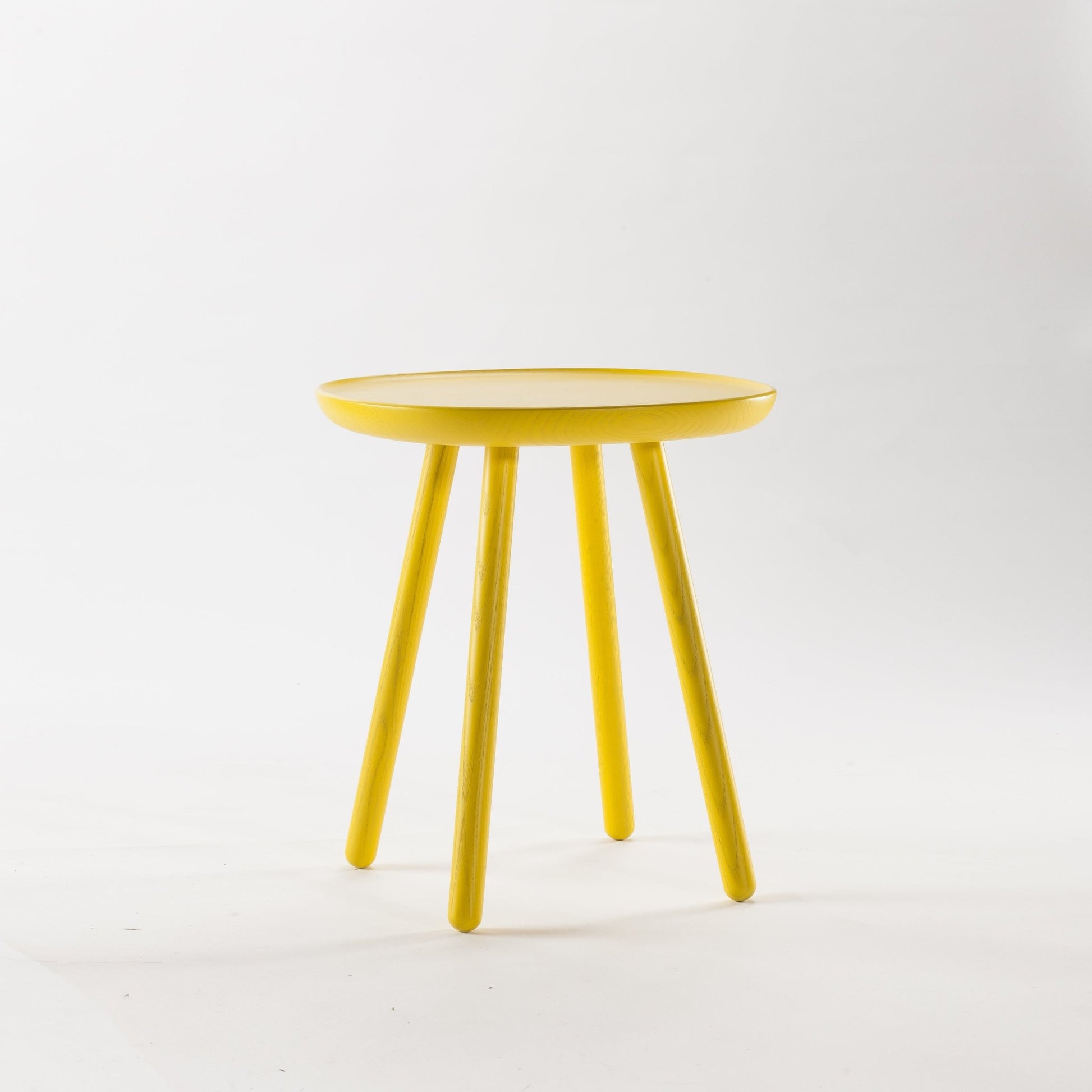 Table d'appoint jaune 45 cm Naïve - Emko - The Cool Republic