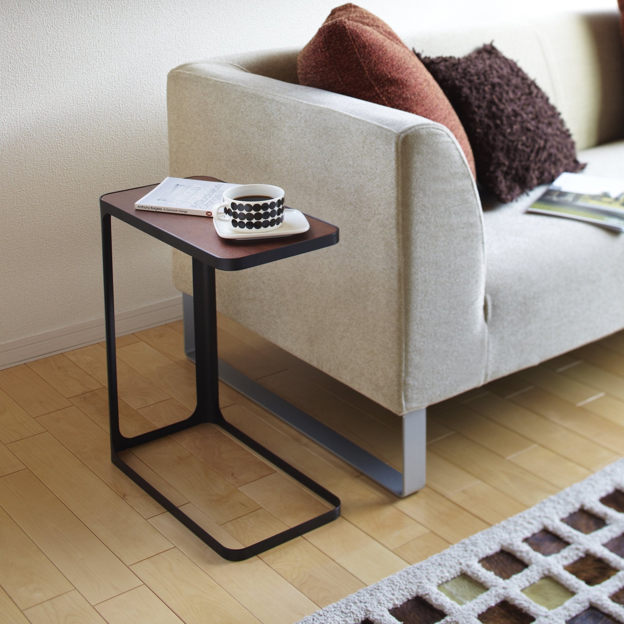 Table d'appoint noire Frame - Yamazaki - The Cool Republic