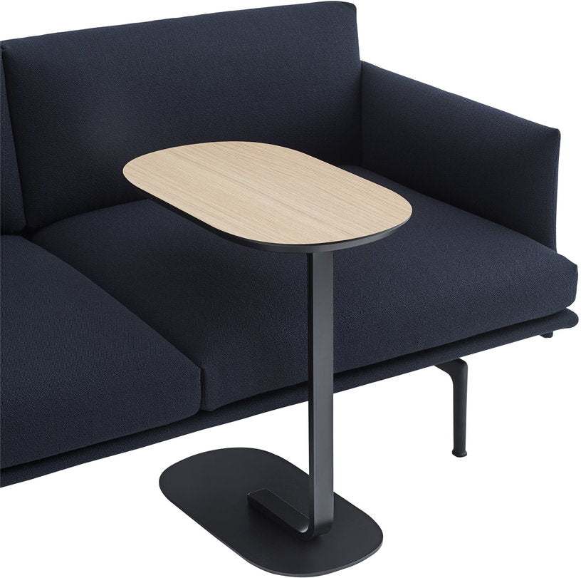 Table d'appoint noire plateau en chêne Relate - Muuto - The Cool Republic