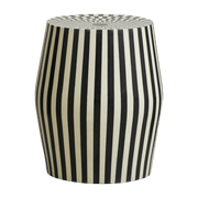 Table d'appoint ou tabouret à rayures blanc et noir Taura - Nordal - The Cool Republic