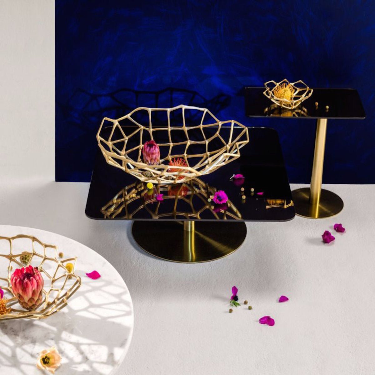 Table d'appoint rectangle en fer plaqué laiton et en verre cuivré Flash - Tom Dixon - The Cool Republic