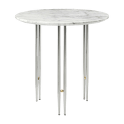 Table d'appoint ronde en marbre blanc et base chromée 50 cm IOI - Gubi - The Cool Republic
