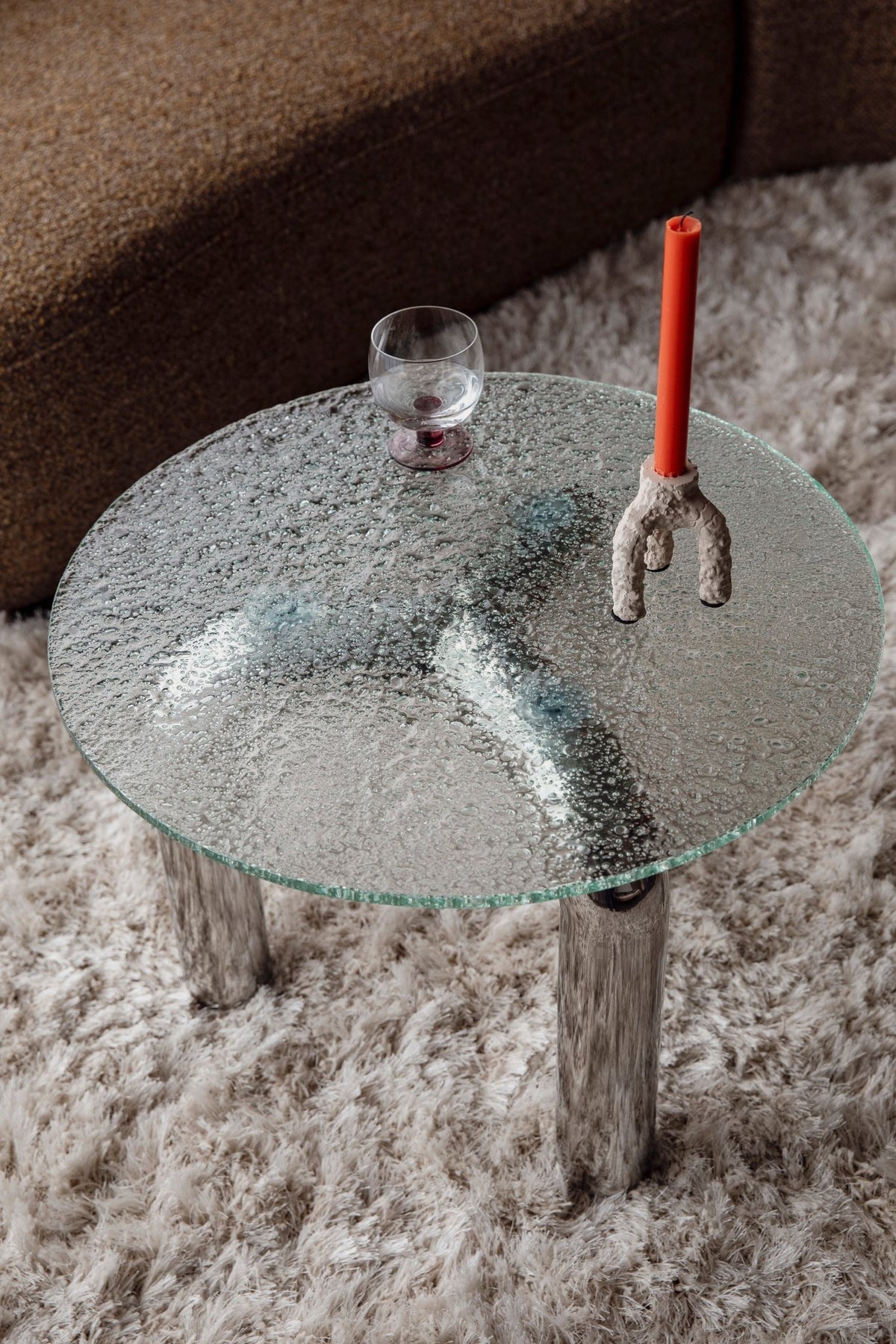 Table d'appoint ronde en verre trempé et acier chromé 60cm Marly - Dutchbone - The Cool Republic