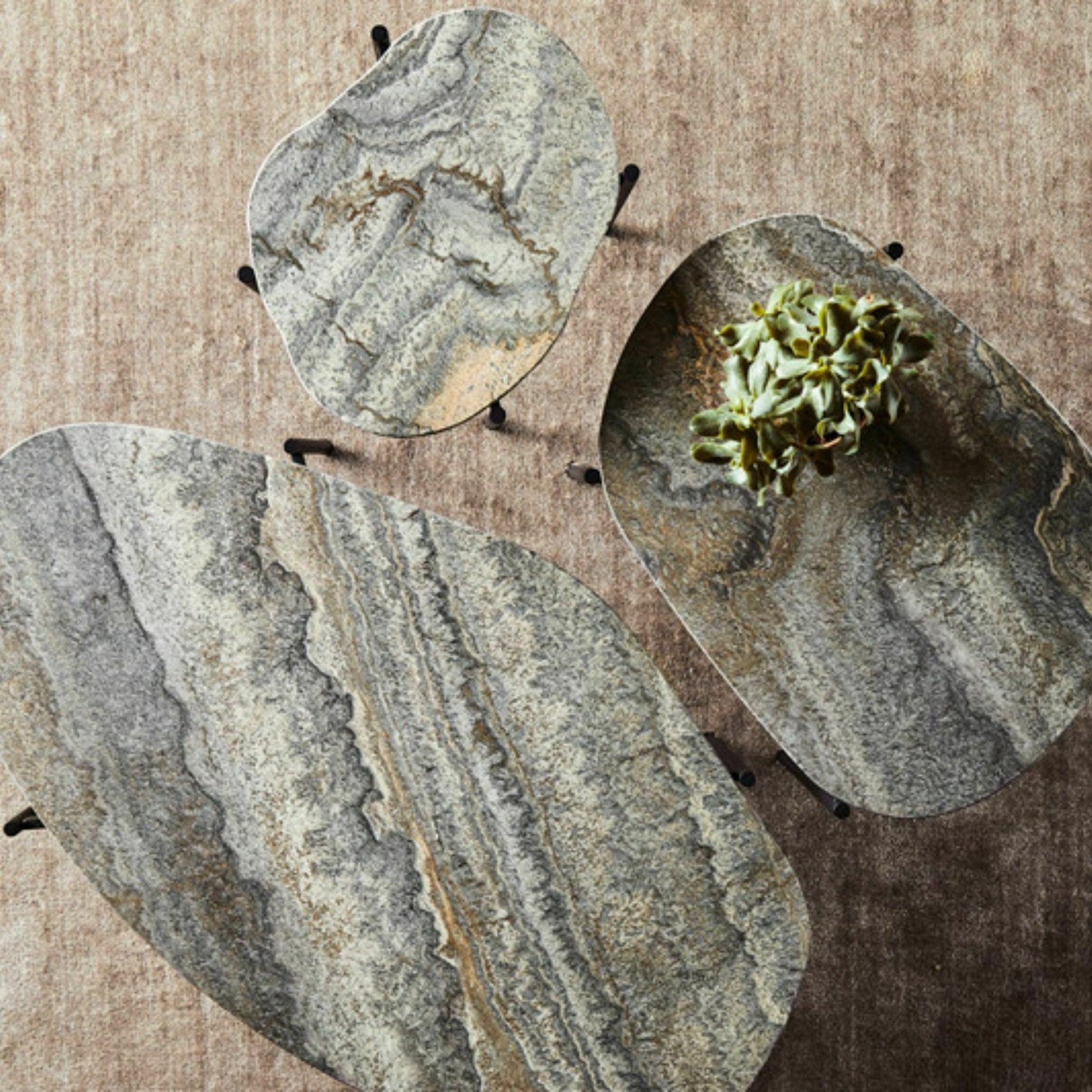 Table d'appoint travertin gris 40,5 x 31,2 cm La Terra - Woud - The Cool Republic