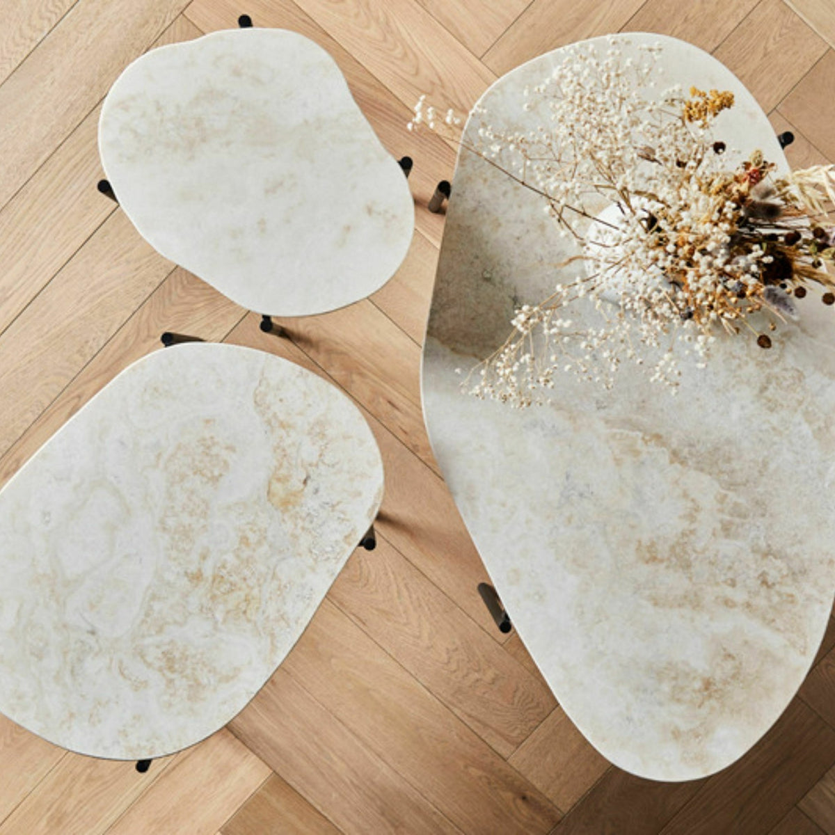 Table d'appoint travertin ivoire 95 x 54 cm La Terra - Woud - The Cool Republic
